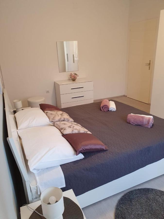 Apartman Zizula Kaštela Exterior foto