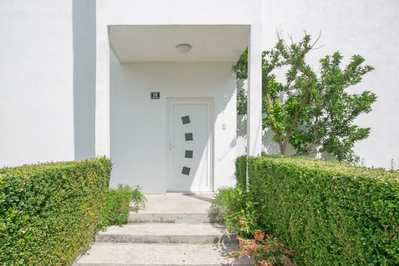 Apartman Zizula Kaštela Exterior foto