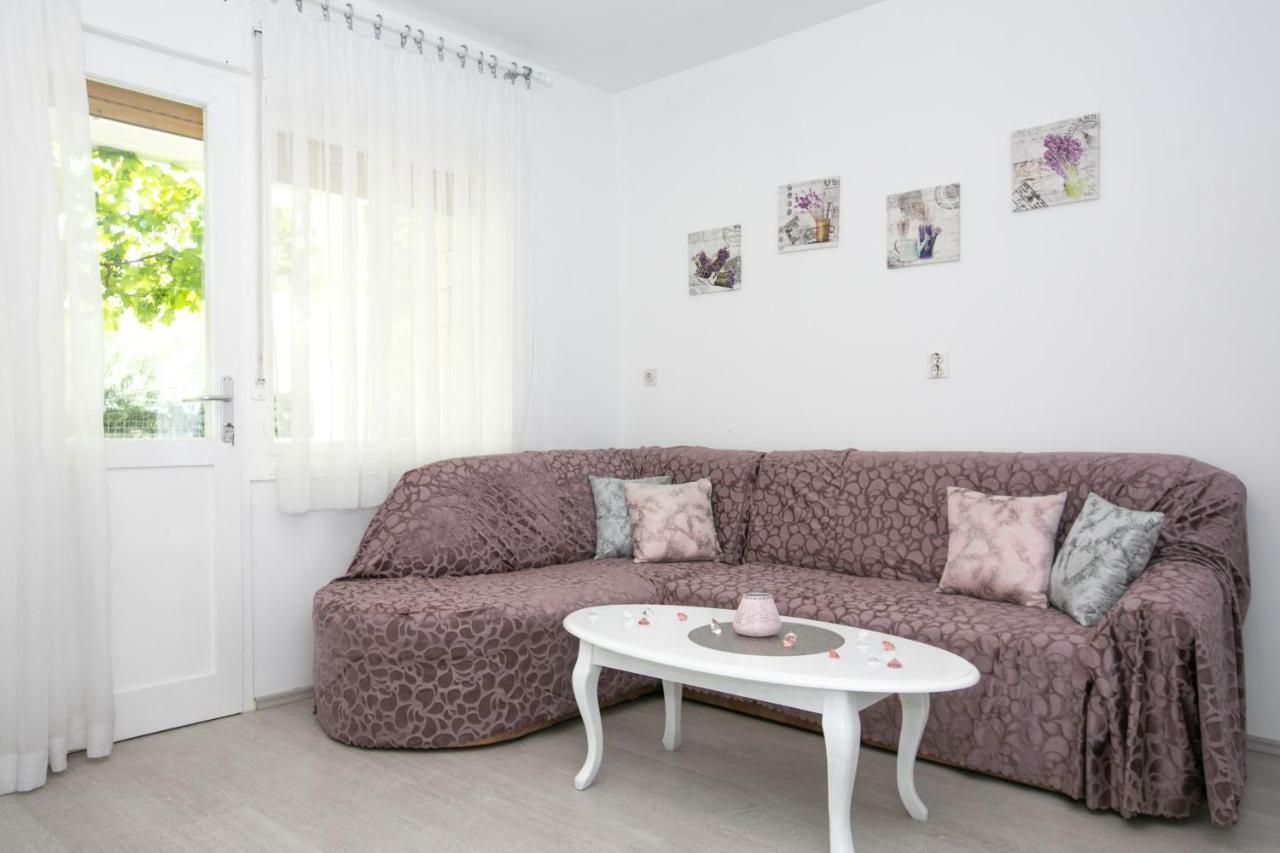 Ferienwohnung Apartman Zizula Kaštela Exterior foto