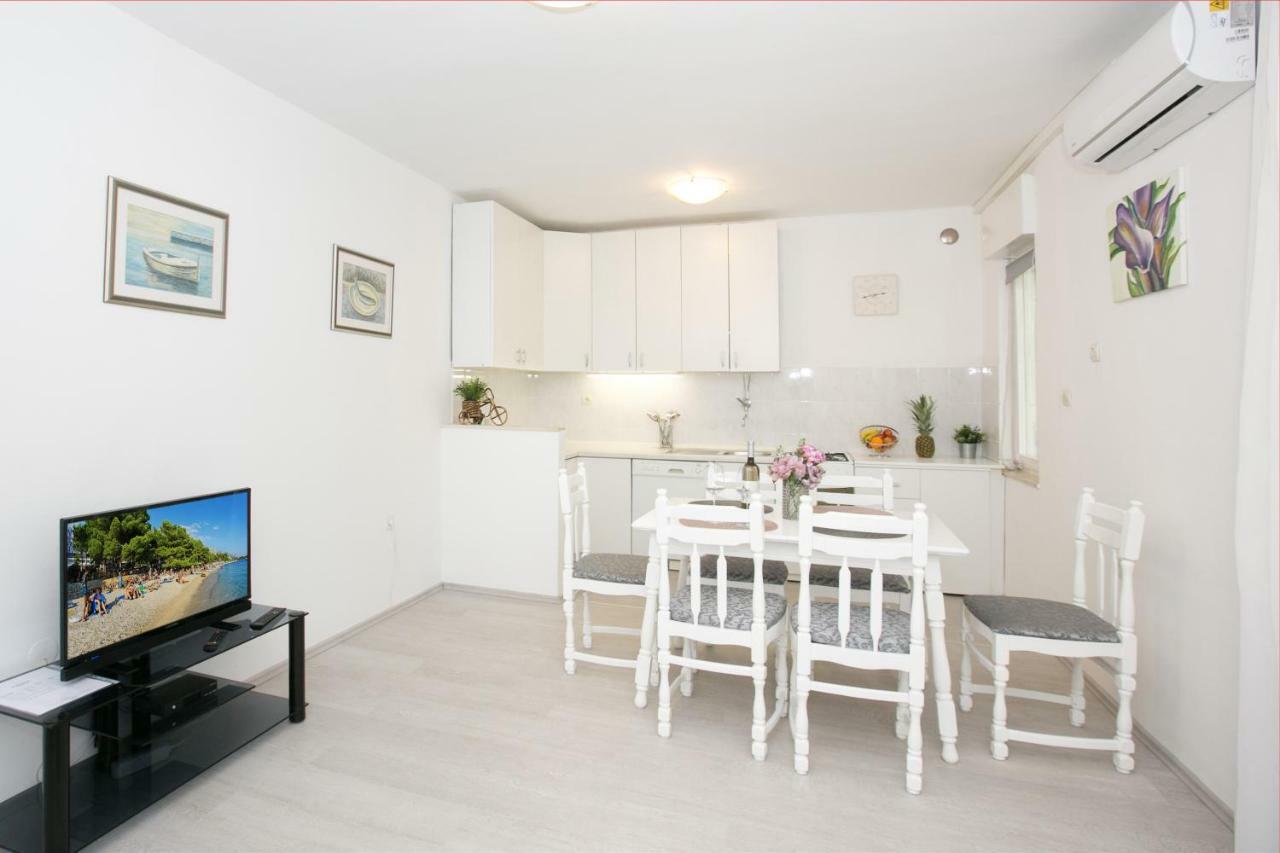 Ferienwohnung Apartman Zizula Kaštela Exterior foto